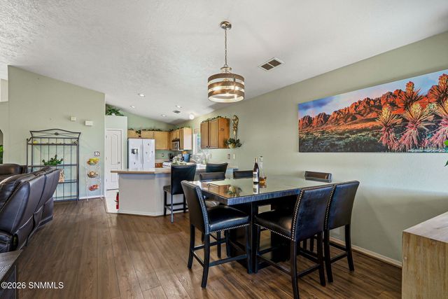 2519 Silver Hawk Avenue, Las Cruces, NM 88011