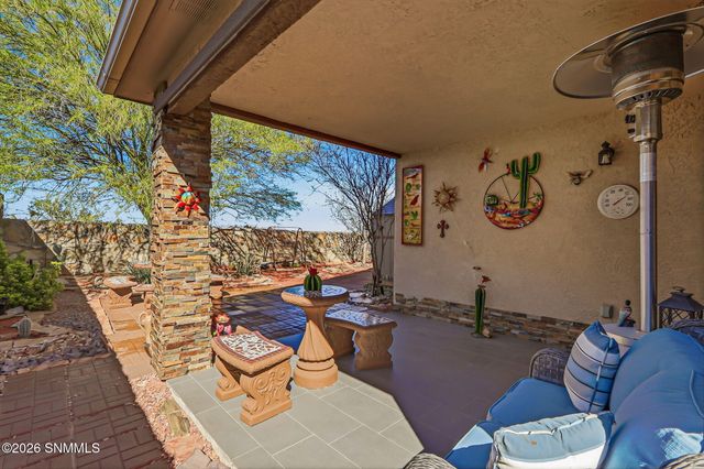 2519 Silver Hawk Avenue, Las Cruces, NM 88011
