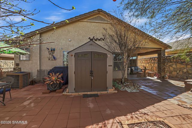 2519 Silver Hawk Avenue, Las Cruces, NM 88011