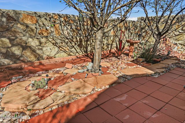 2519 Silver Hawk Avenue, Las Cruces, NM 88011