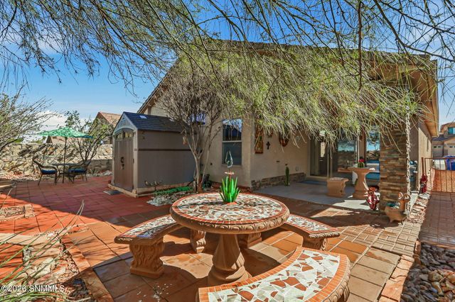 2519 Silver Hawk Avenue, Las Cruces, NM 88011
