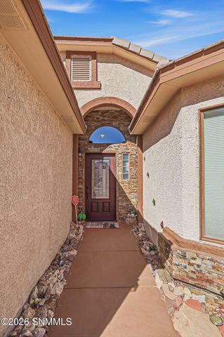 2519 Silver Hawk Avenue, Las Cruces, NM 88011