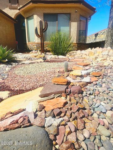 2519 Silver Hawk Avenue, Las Cruces, NM 88011
