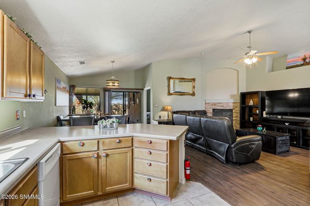 2519 Silver Hawk Avenue, Las Cruces, NM 88011