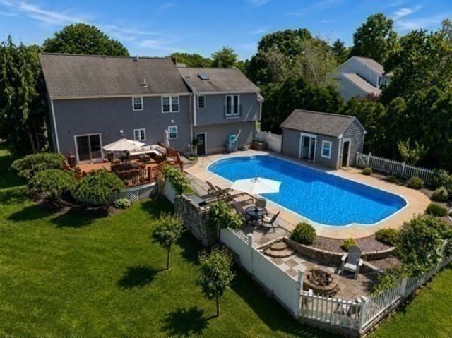 185 Rosewood Road, Somerset, MA 02726