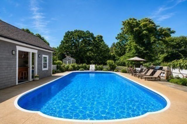 185 Rosewood Road, Somerset, MA 02726