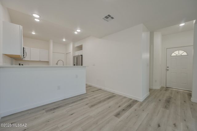 2879 N Edmond Dantes Court, Tucson, AZ 85716