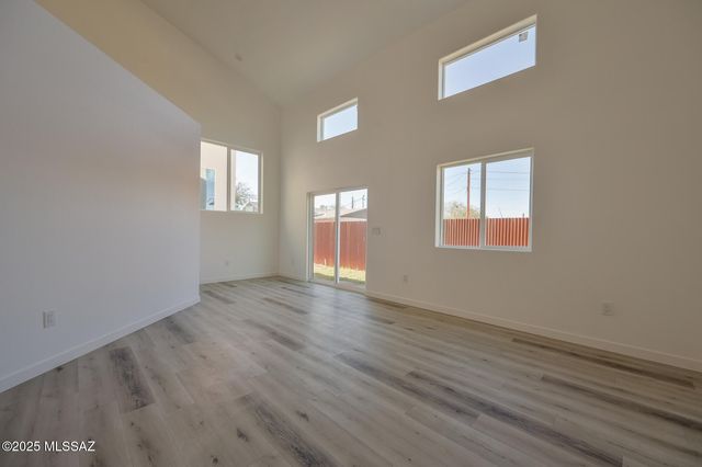 2879 N Edmond Dantes Court, Tucson, AZ 85716