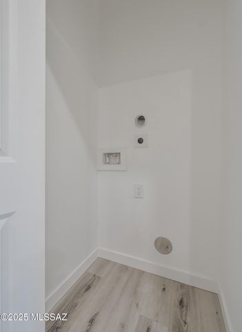 2879 N Edmond Dantes Court, Tucson, AZ 85716