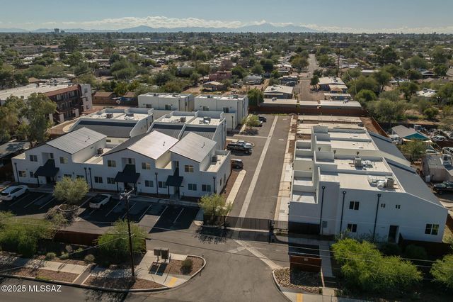 2879 N Edmond Dantes Court, Tucson, AZ 85716