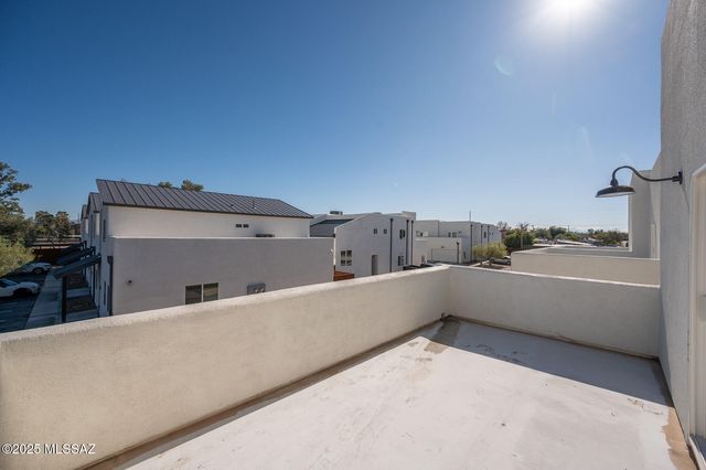 2879 N Edmond Dantes Court, Tucson, AZ 85716