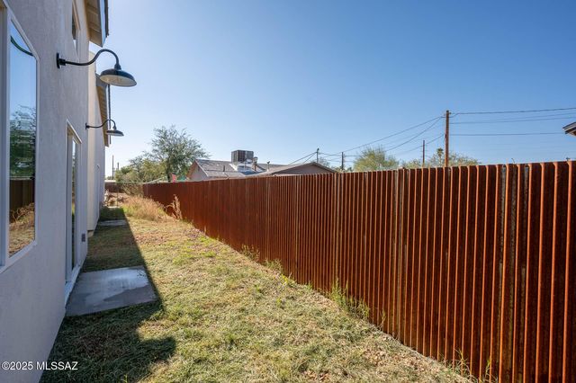 2879 N Edmond Dantes Court, Tucson, AZ 85716