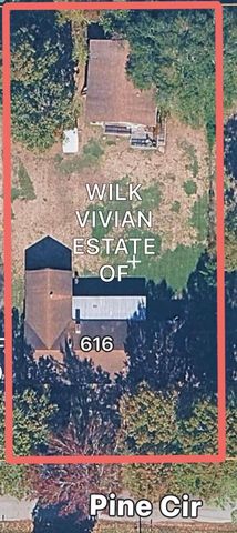616 Pine Circle, Seabrook, TX 77586