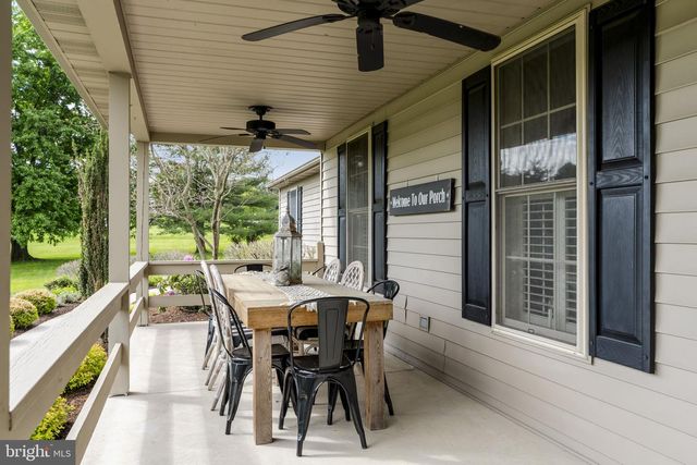 154 HOLLOW RD, New Providence, PA 17560