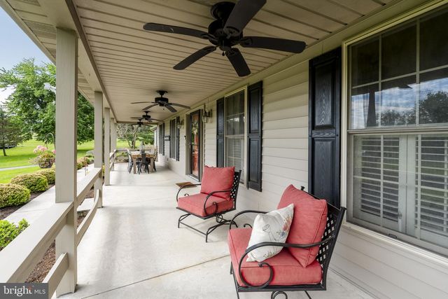 154 HOLLOW RD, New Providence, PA 17560