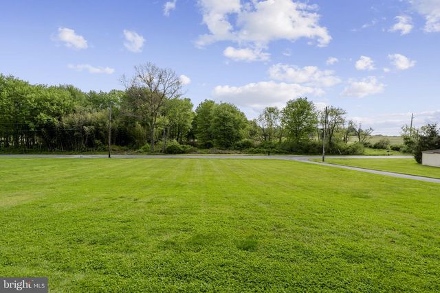 154 HOLLOW RD, New Providence, PA 17560