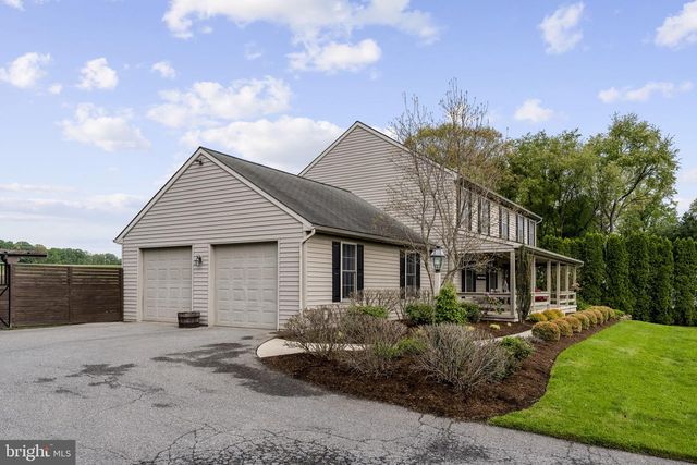 154 HOLLOW RD, New Providence, PA 17560