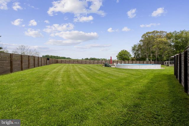154 HOLLOW RD, New Providence, PA 17560