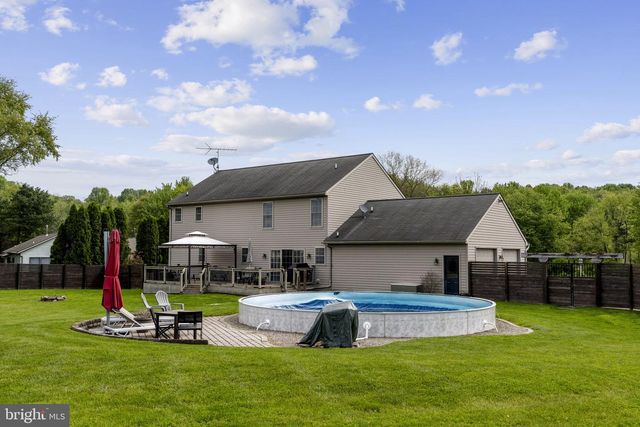 154 HOLLOW RD, New Providence, PA 17560