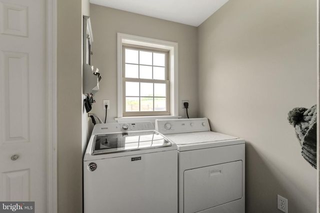 154 HOLLOW RD, New Providence, PA 17560