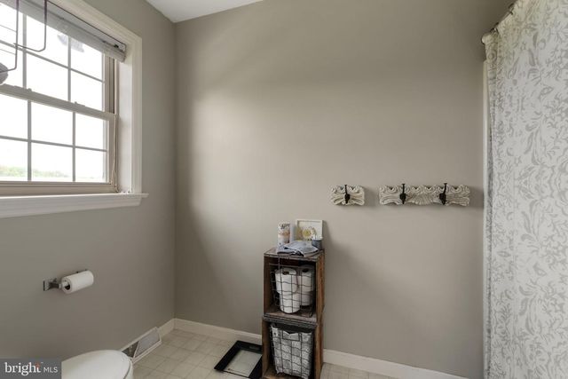 154 HOLLOW RD, New Providence, PA 17560