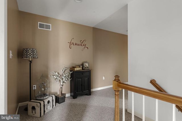154 HOLLOW RD, New Providence, PA 17560
