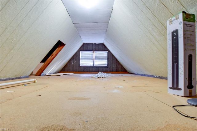 2027 Kilby LN, Suffolk, VA 23434