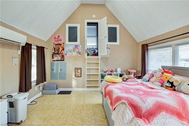 2027 Kilby LN, Suffolk, VA 23434