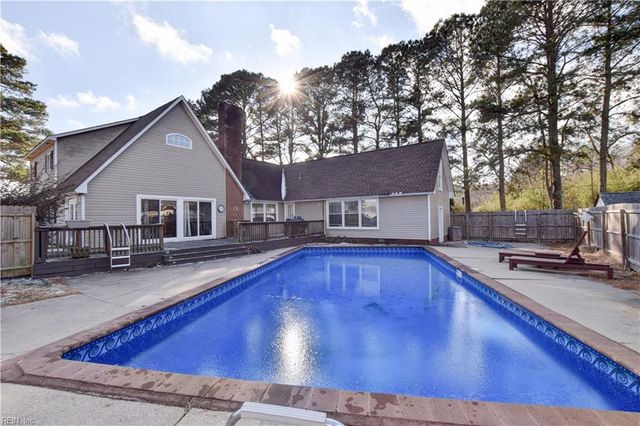 2027 Kilby LN, Suffolk, VA 23434