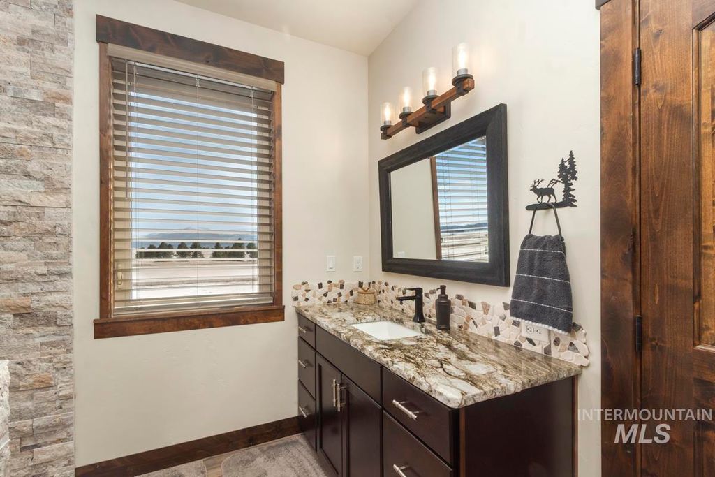 1884 Little Pine Road, Donnelly, ID 83615 photo 31