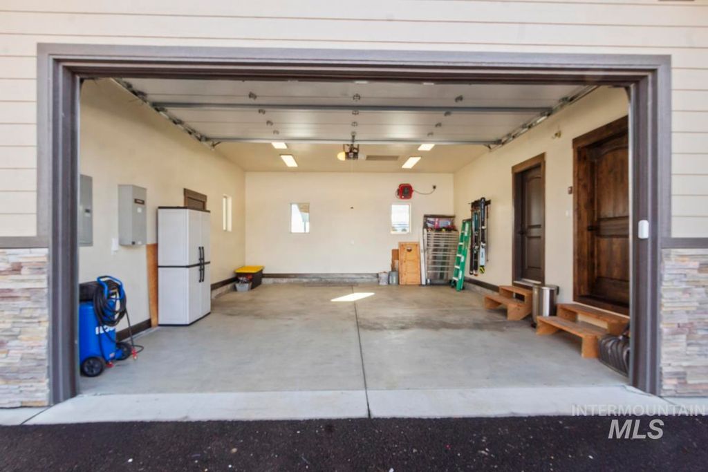 1884 Little Pine Road, Donnelly, ID 83615 photo 35