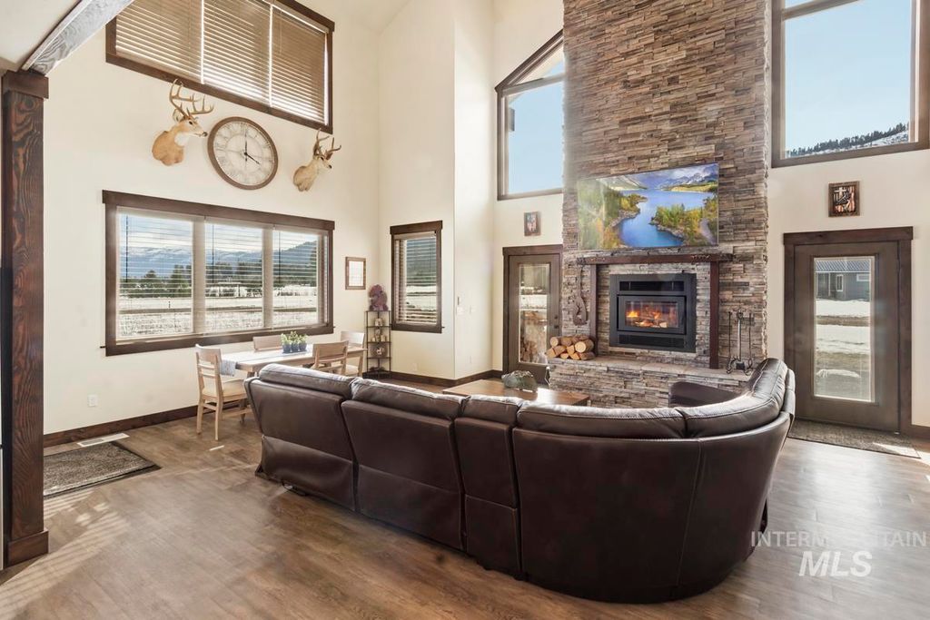 1884 Little Pine Road, Donnelly, ID 83615 photo 7