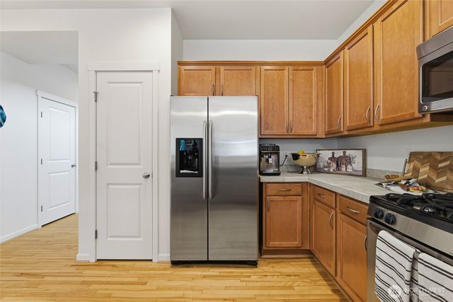 16403 22nd Street E, Lake Tapps, WA 98391