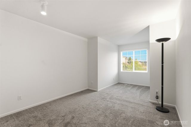 16403 22nd Street E, Lake Tapps, WA 98391