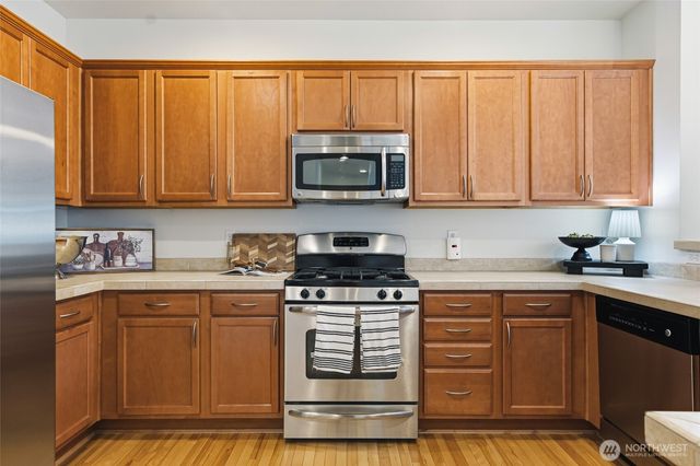 16403 22nd Street E, Lake Tapps, WA 98391