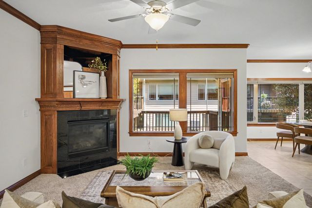 1807 NW Scott Lane, Ankeny, IA 50023