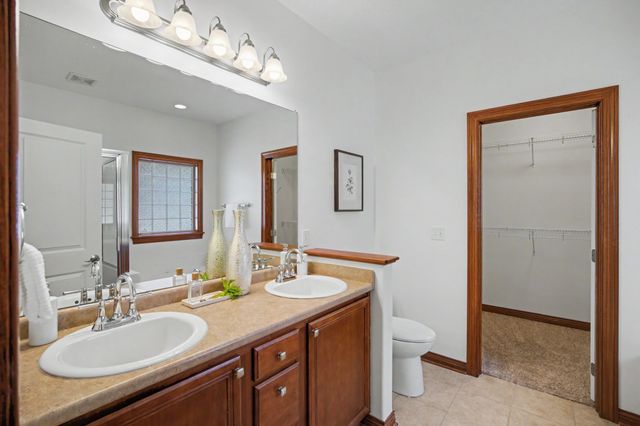 1807 NW Scott Lane, Ankeny, IA 50023