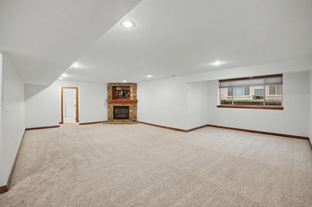 1807 NW Scott Lane, Ankeny, IA 50023