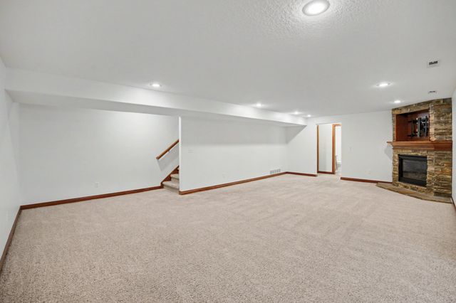 1807 NW Scott Lane, Ankeny, IA 50023