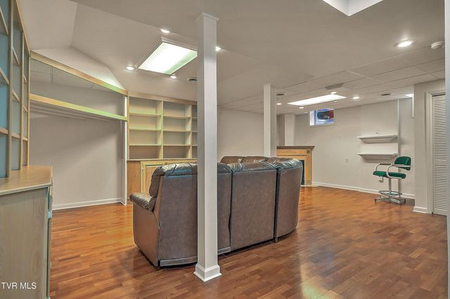 308 Appleberry Circle, Kingsport, TN 37663