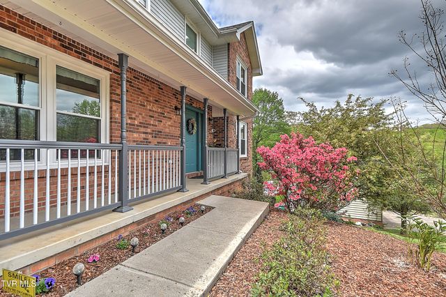 308 Appleberry Circle, Kingsport, TN 37663