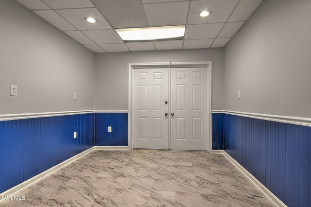 308 Appleberry Circle, Kingsport, TN 37663