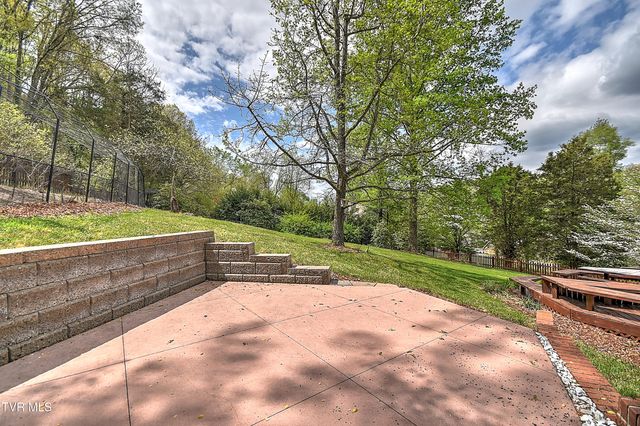 308 Appleberry Circle, Kingsport, TN 37663