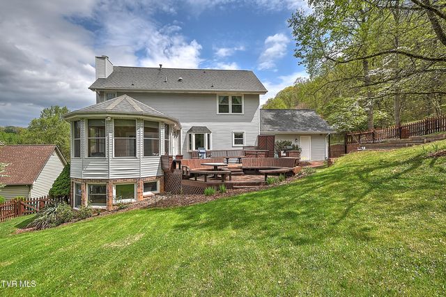 308 Appleberry Circle, Kingsport, TN 37663
