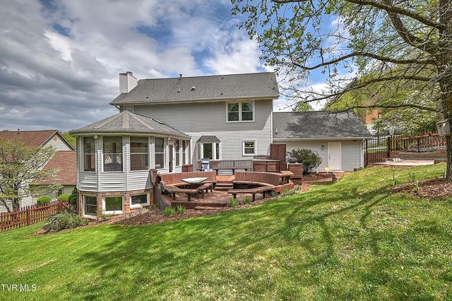 308 Appleberry Circle, Kingsport, TN 37663