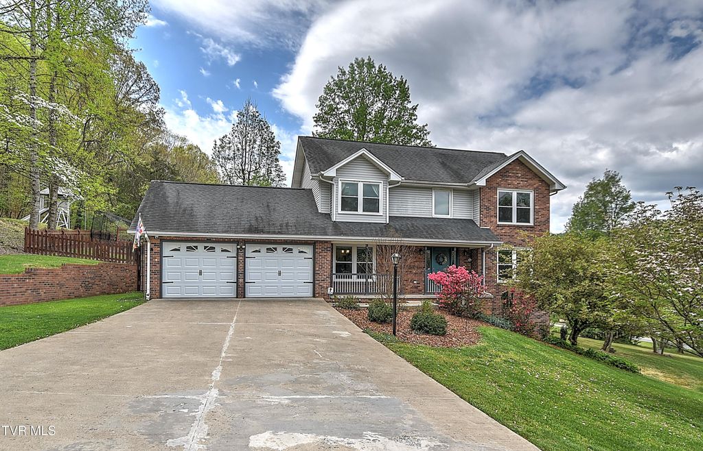 308 Appleberry Circle, Kingsport, TN 37663
