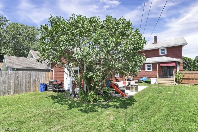 1944 E 45th Street, Ashtabula, OH 44004