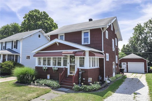 1944 E 45th Street, Ashtabula, OH 44004