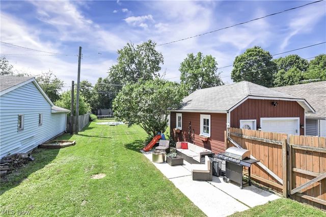 1944 E 45th Street, Ashtabula, OH 44004