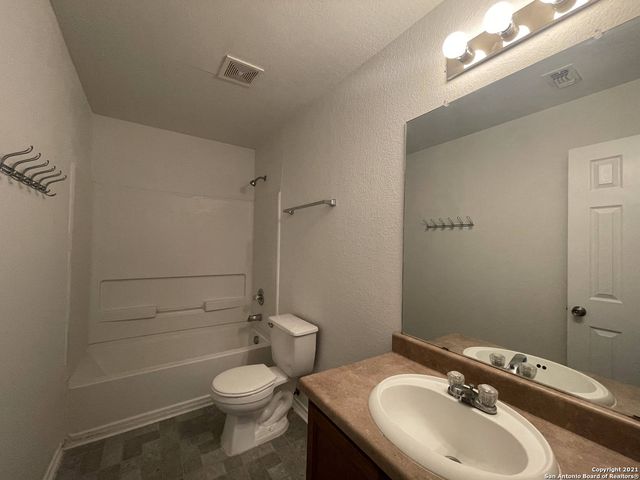 8819 Canvas Back, San Antonio, TX 78245